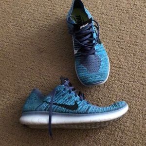 Nike free run flyknit size 11.5